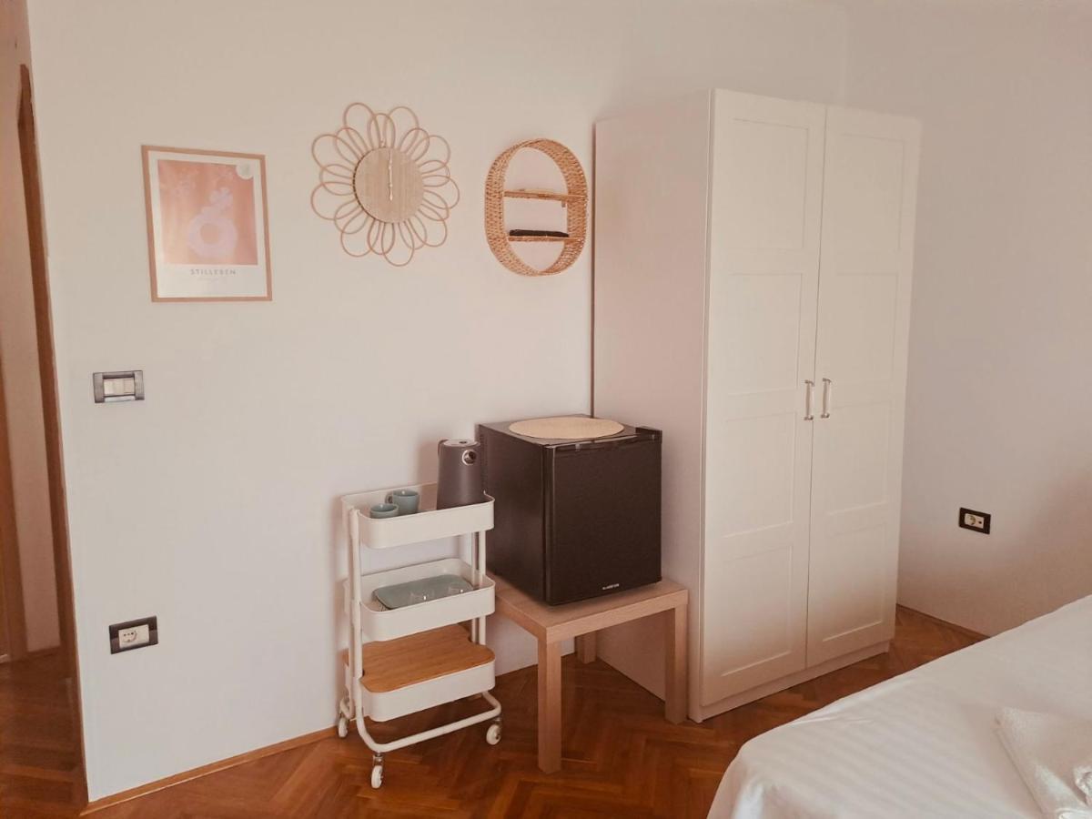 Guests House Dali Hotel Rovinj Exterior photo